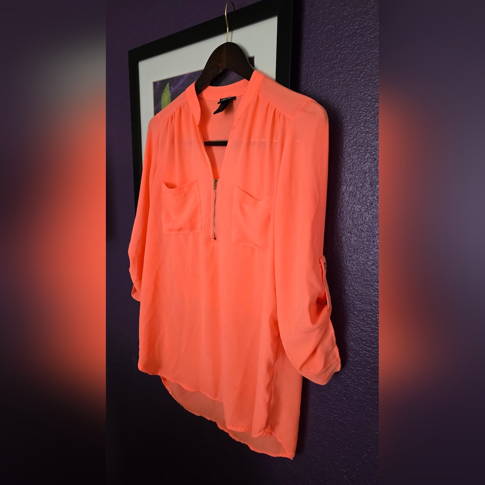 Rue21 Women's Top - Picture 4 of 5